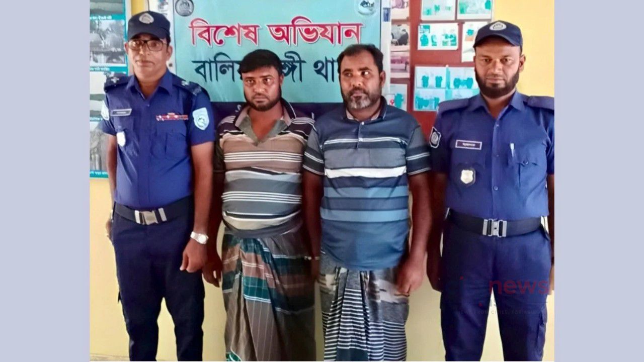 বালিয়াডাঙ্গীতে সাড়ে ৪ হাজার ইয়াবাসহ দুজন গ্রেপ্তার